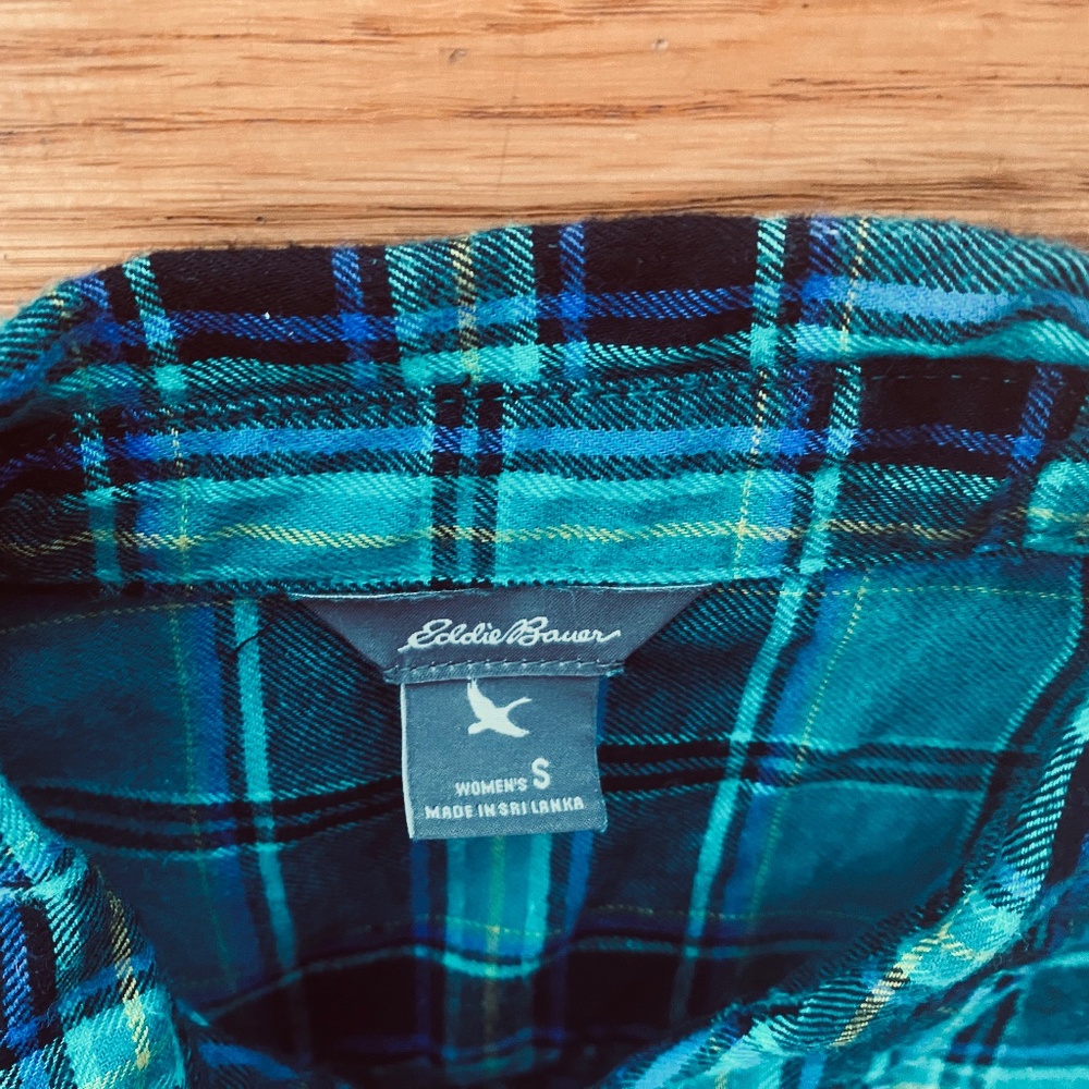 Eddie Bauer lightweight teal and black flannel size small